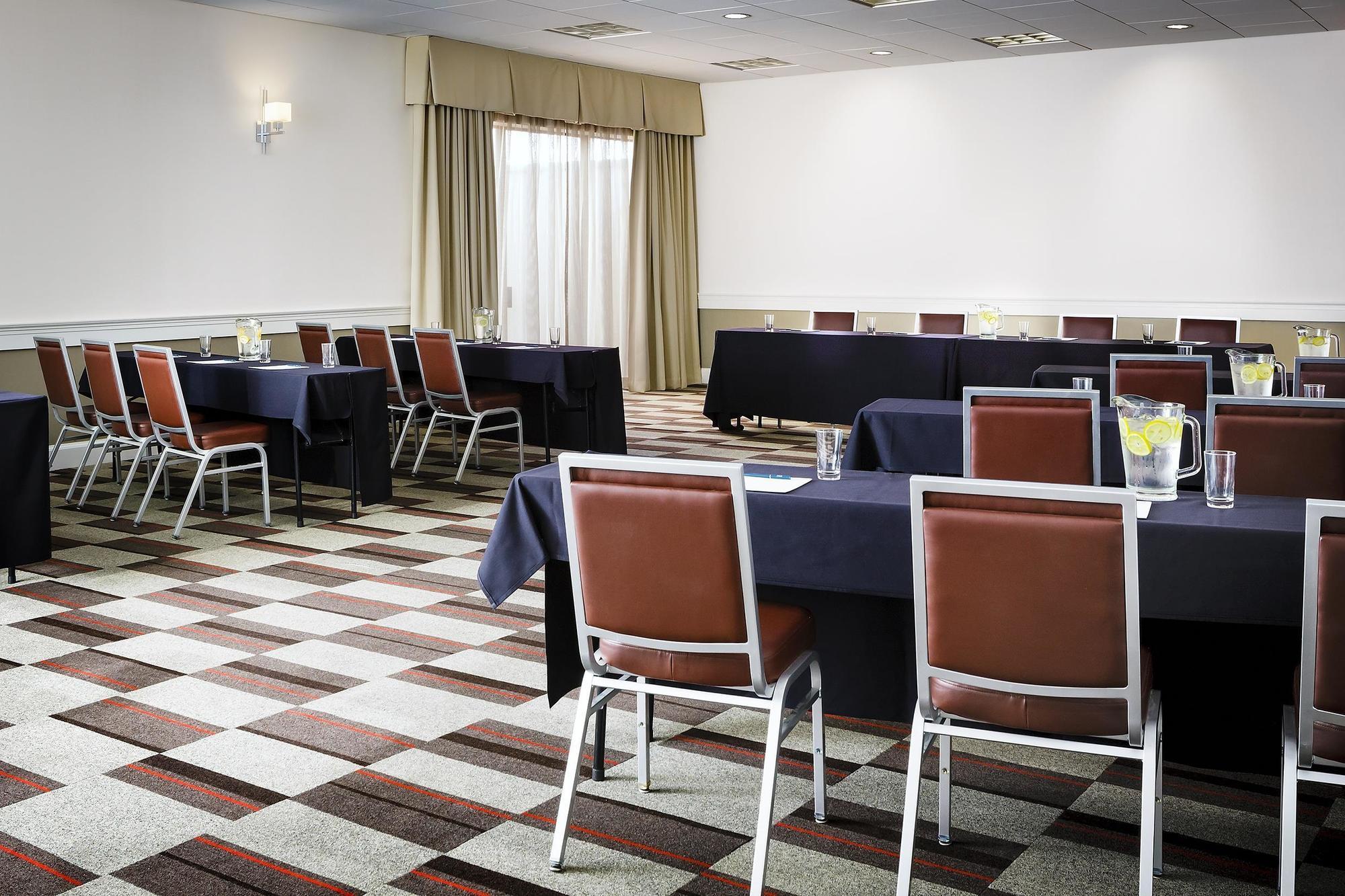 Four Points By Sheraton Houston Greenway Plaza Экстерьер фото