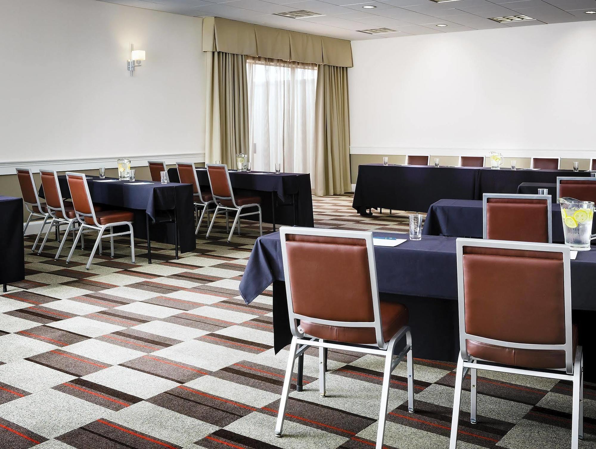Four Points By Sheraton Houston Greenway Plaza Экстерьер фото